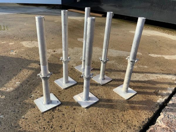 ALUMINIUM SCAFFOLDING JACK LEGS.......600w. 323356723