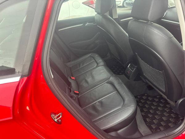 Audi a3 sports back  Leather seats Top specs 323357110