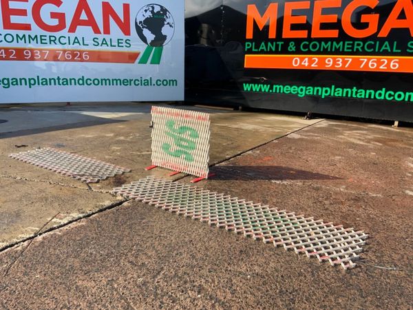 SAFETY TRELLIS BARRIERS / WALKWAYS.. 323359225