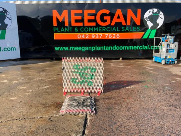 SAFETY TRELLIS BARRIERS / WALKWAYS.. 323359226