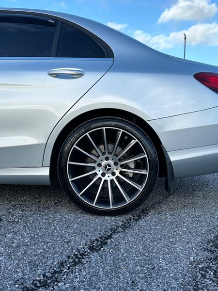 Mercedes-Benz C220d 323427167