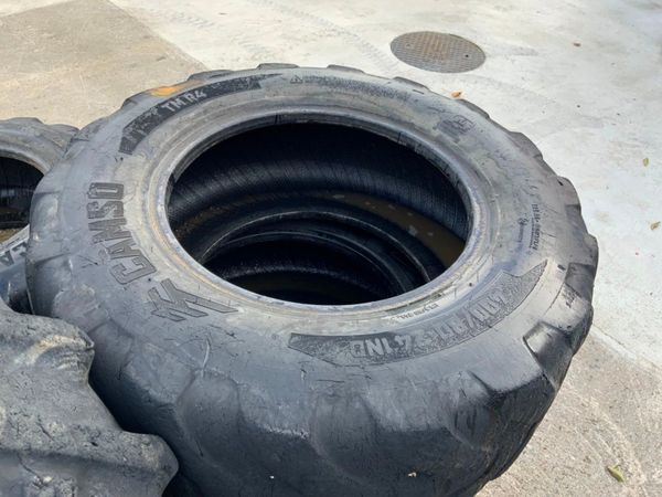 PART WORN 24" TELEPORTER TYRES.........244. 323610668