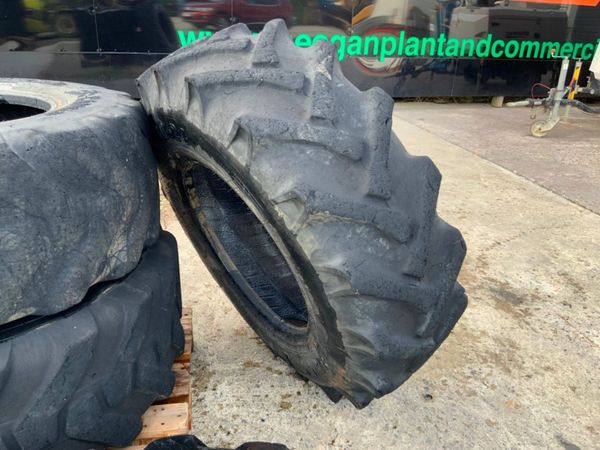 PART WORN 24" TELEPORTER TYRES.........244. 323610673