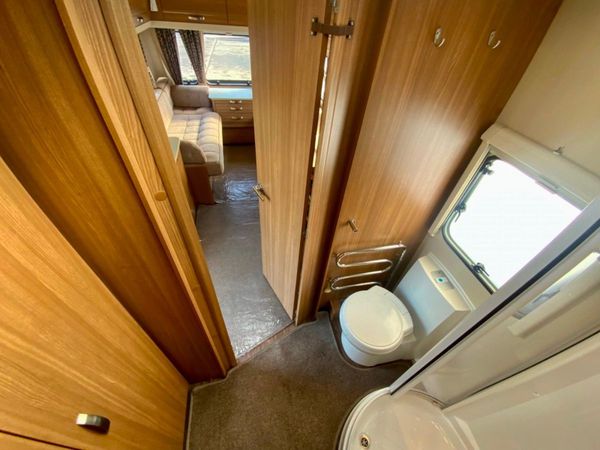 2015 COMPASS CORONA 462 CARAVAN.....2 BERTH. 323763678