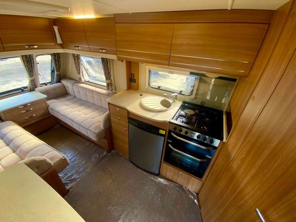 2015 COMPASS CORONA 462 CARAVAN.....2 BERTH. 323763679