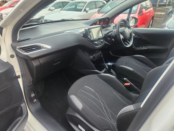 2016 Peugeot 208 Automatic 1.2/ Style 323968284