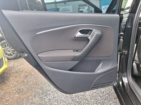 2015 Volkswagen Polo 1.2L Petrol Automatic 334337379