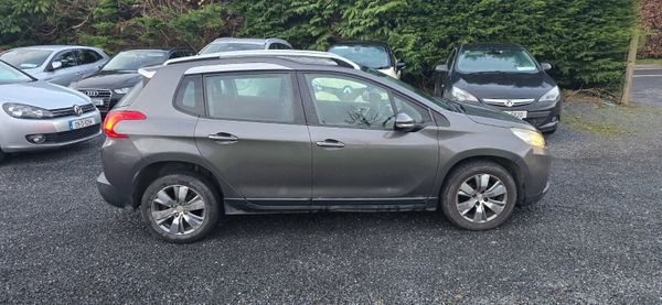 Peugeot 2008 2014 334353594