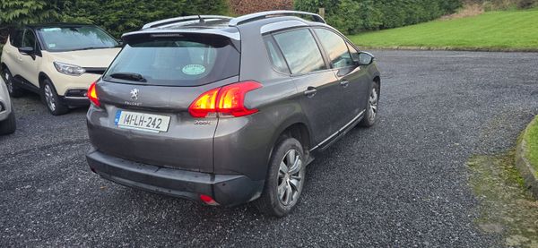 Peugeot 2008 2014 334353595