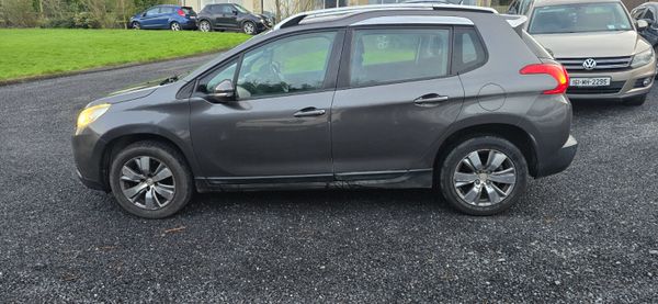 Peugeot 2008 2014 334353598