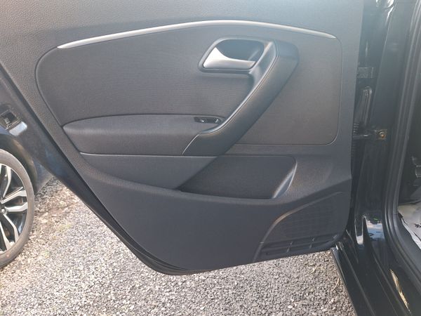 2015 Volkswagen Polo 1.2L Petrol Automatic 334453685
