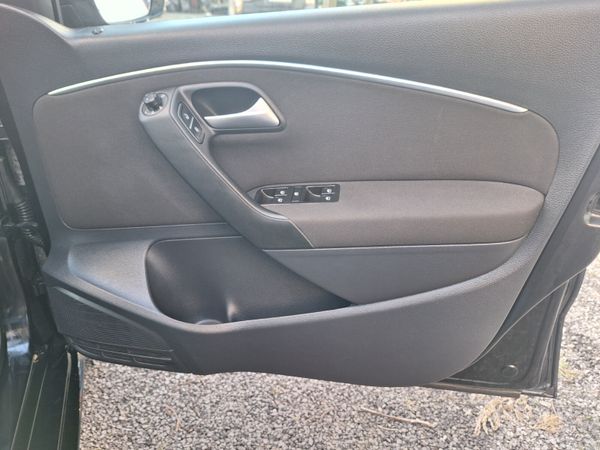 2015 Volkswagen Polo 1.2L Petrol Automatic 334453688