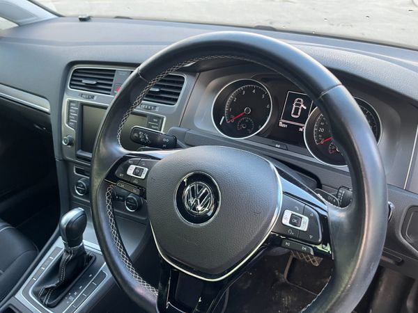 VOLKSWAGEN GOLF 2015, 1.2 TSI 5DR AUTOMATIC LOW KM 334553289