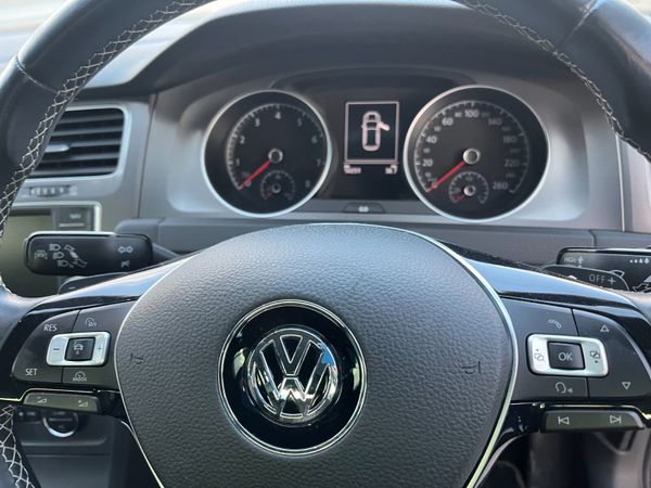 VOLKSWAGEN GOLF 2015, 1.2 TSI 5DR AUTOMATIC LOW KM 334553283
