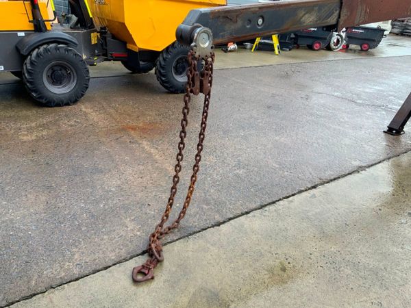 Mercedes-Benz Arocs 1824 Chain Lift Skip Loader.. 334686859