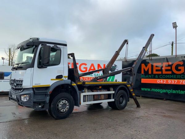 Mercedes-Benz Arocs 1824 Chain Lift Skip Loader.. 334686853