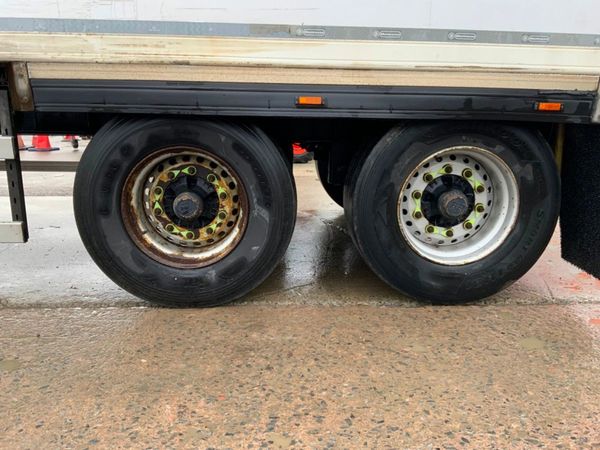 Trailer Trailer Montracon Insulated Tandem Box... 334693664