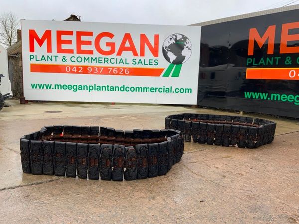RUBBER PADS / CHAINS....8 TONNE DIGGER. 334975018