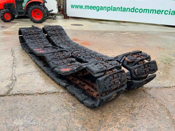 RUBBER PADS / CHAINS....8 TONNE DIGGER. 334975034
