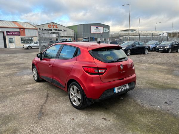 Renault Clio - 1.2 Petrol - Ideal Learner Car 335063103
