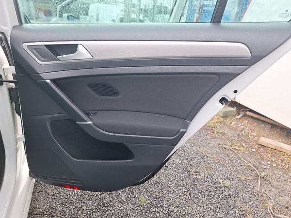 VW GOLF ESTATE 1.2L PETROL AUTOMATIC 335210761