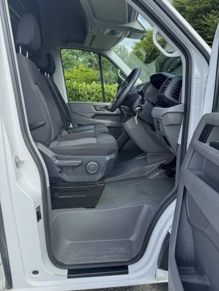 2022  5.6m X XL LONGEST VW VOLKSWAGEN CRAFTER 335472323