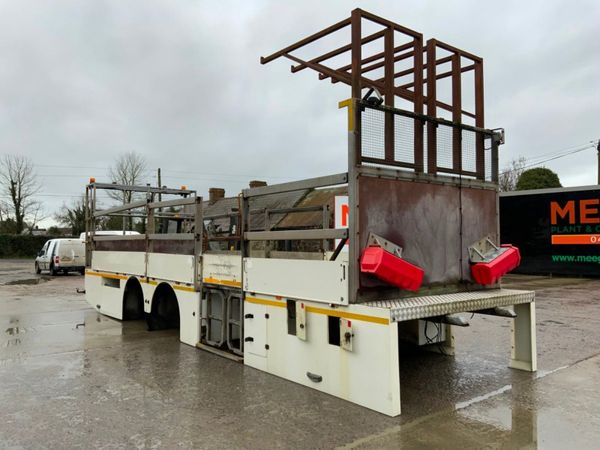 30ft LIGHTWEIGHT FLAT BED / PLANT BODY. 335673319