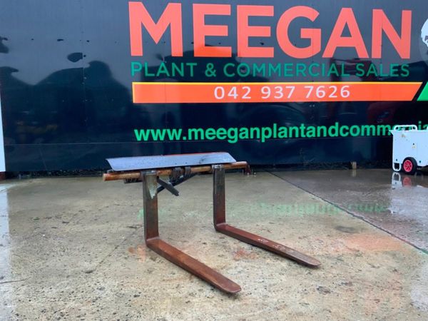 JCB FORK POSITIONER / SIDE SHIFT CARRIAGE. 335673493