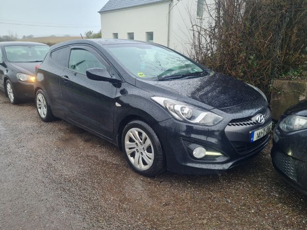 141 hyundai i30 1.4crdi VAN  New Cvrt 335734015