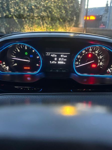 Peugeot 2008 2016 335753779