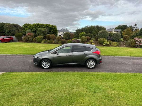 Ford Focus Zetec 120 bhp 335806049