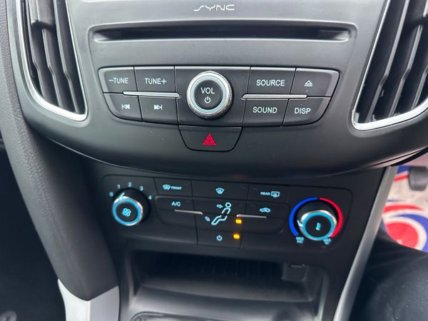 Ford Focus Zetec 120 bhp 335806058