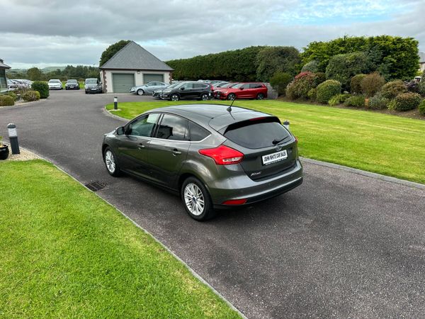 Ford Focus Zetec 120 bhp 335806050