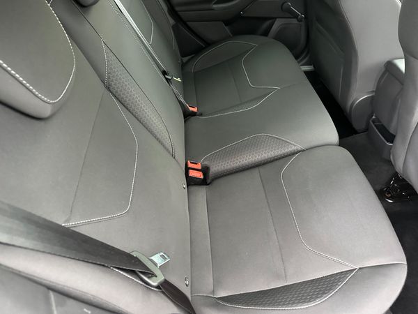 Ford Focus Zetec 120 bhp 335806051