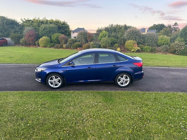 Ford Focus 1.5 Zetec 335806096