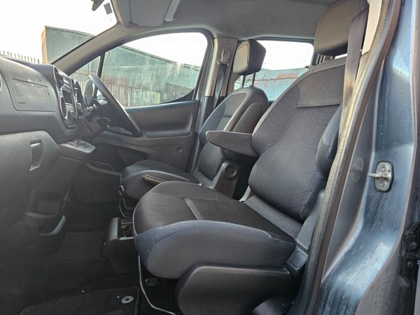PEUGEOT TEPEE WHEELCHAIR // AUTOMATIC // NEW NCT 335927705