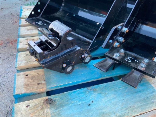 MICRO DIGGER BUCKETS & Q/HITCH.....25mm PINS. 336179594