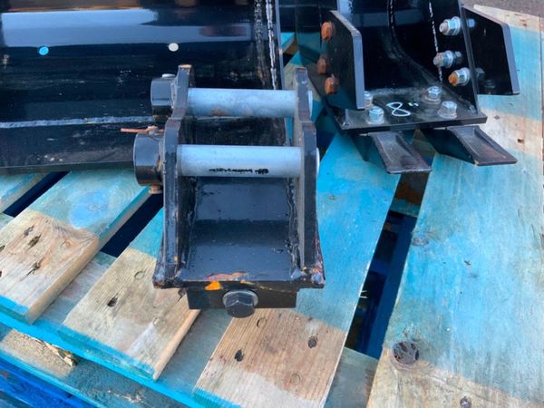 MICRO DIGGER BUCKETS & Q/HITCH.....25mm PINS. 336179592