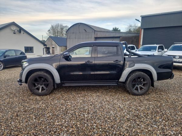 Mercedes-Benz X-Class 2018 336253444