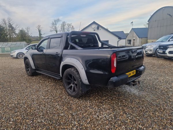 Mercedes-Benz X-Class 2018 336253441