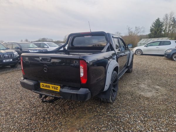 Mercedes-Benz X-Class 2018 336253443