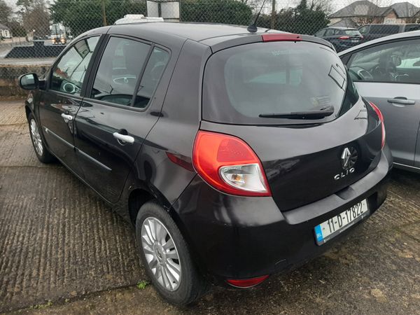 Renault Clio 2011 336335035