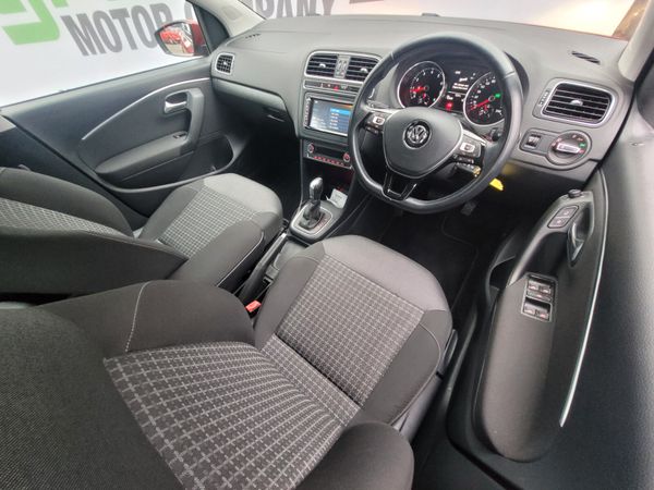 Volkswagen Polo 2015 Automatic Comfort Line + 336600687