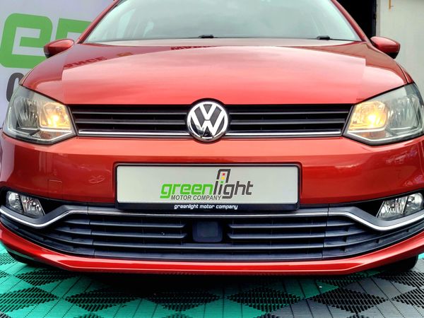 Volkswagen Polo 2015 Automatic Comfort Line + 336600680