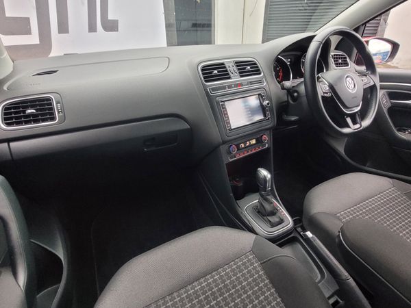 Volkswagen Polo 2015 Automatic Comfort Line + 336600693