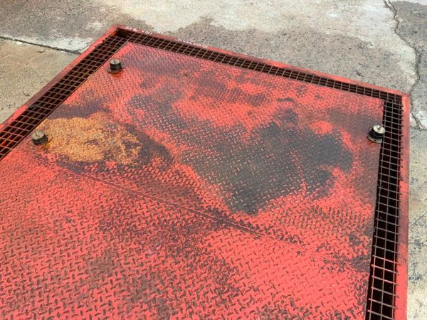1500lts LOW LEVEL FUEL TANK / SPILL TRAY......072. 337149139