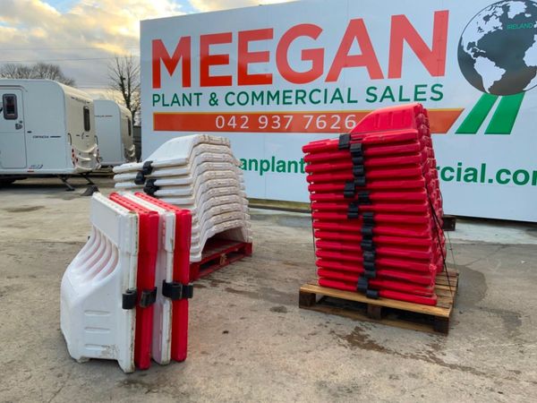 STACKING PEDESTRIAN SAFETY BARRIERS.....71. 337196301