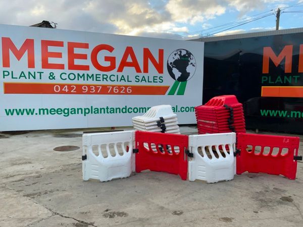 STACKING PEDESTRIAN SAFETY BARRIERS.....71. 337196316