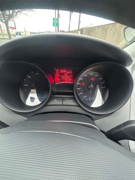 SEAT Ibiza 2011 337348353