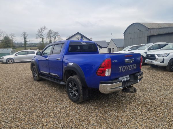 Toyota Hilux 2.8 D4D SR5 204Bhp 337460365